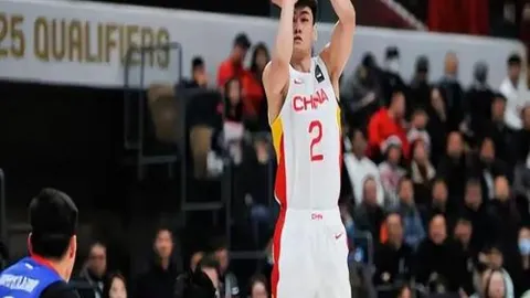 【足球】周日下午焦点战：洛城银河迎战圣地亚哥战队