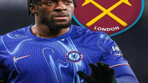 “意甲对决：曼联门将德赫亚领衔，罗马新星扎尼奥洛对战佛罗伦萨与科莫”