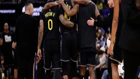 中国U16男足小组赛连战连捷，豪夺三场胜利